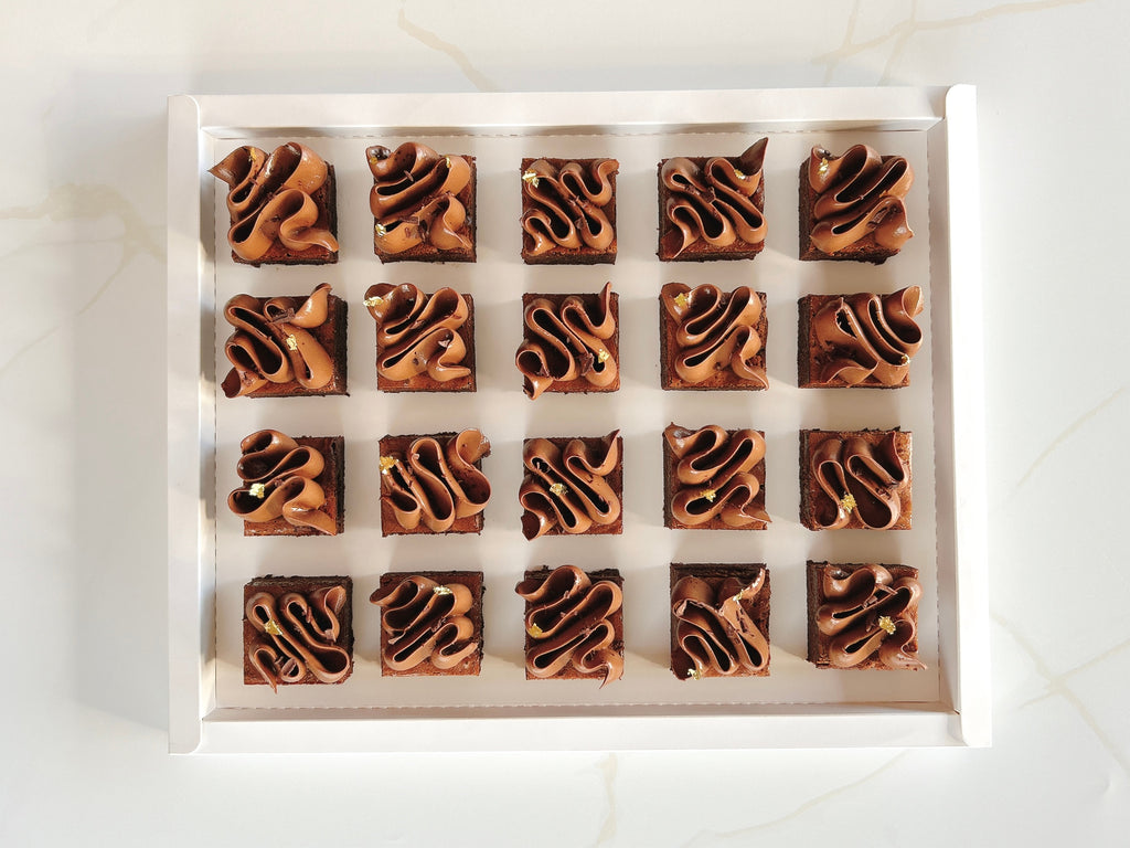 L'Unique single flavour petit four — handcrafted French miniature pâtisserie | Maison Augustine Newcastle