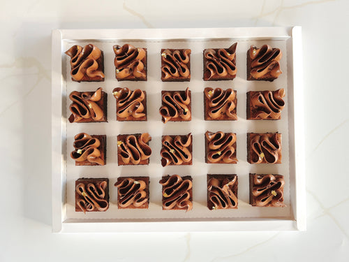 L'Unique single flavour petit four — handcrafted French miniature pâtisserie | Maison Augustine Newcastle